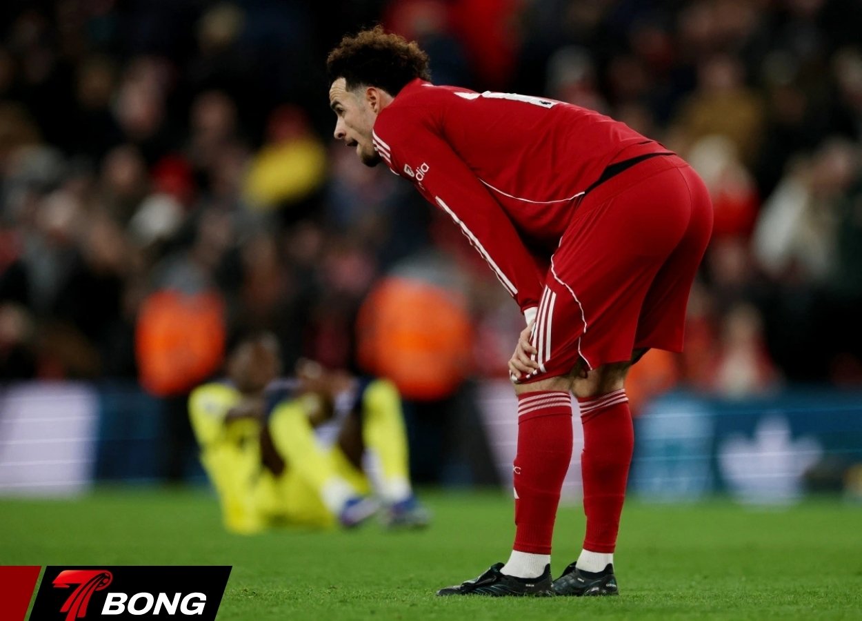 Liverpool đánh rơi chiến thắng trước Tottenham 